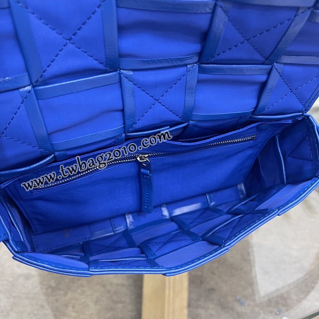 Bottega veneta高端女包 KF0022 寶緹嘉CASSETTE五格油臘皮女包 BV經典款小牛皮編織單肩斜挎包  gxz1346